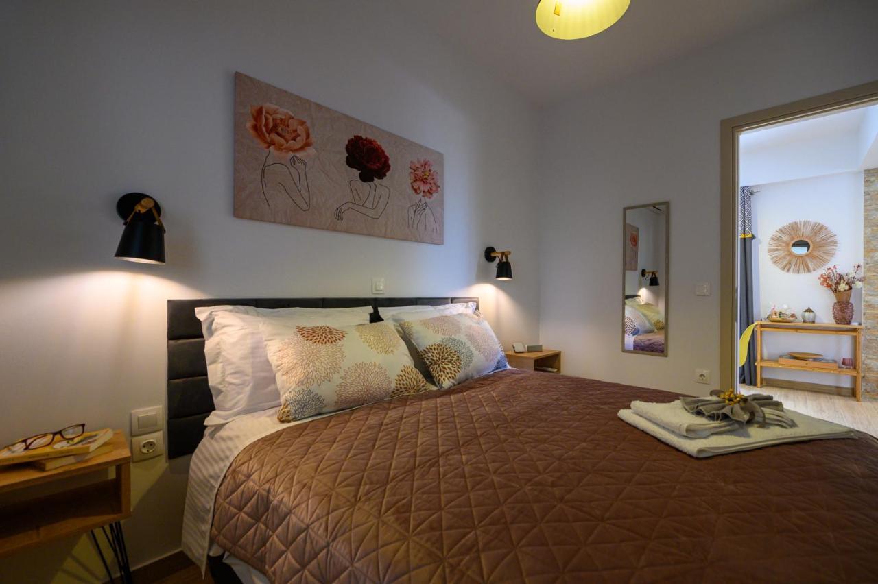 Chic Apartment In Nature, 5-Min Walk To The Beach Kalamata Exterior photo
